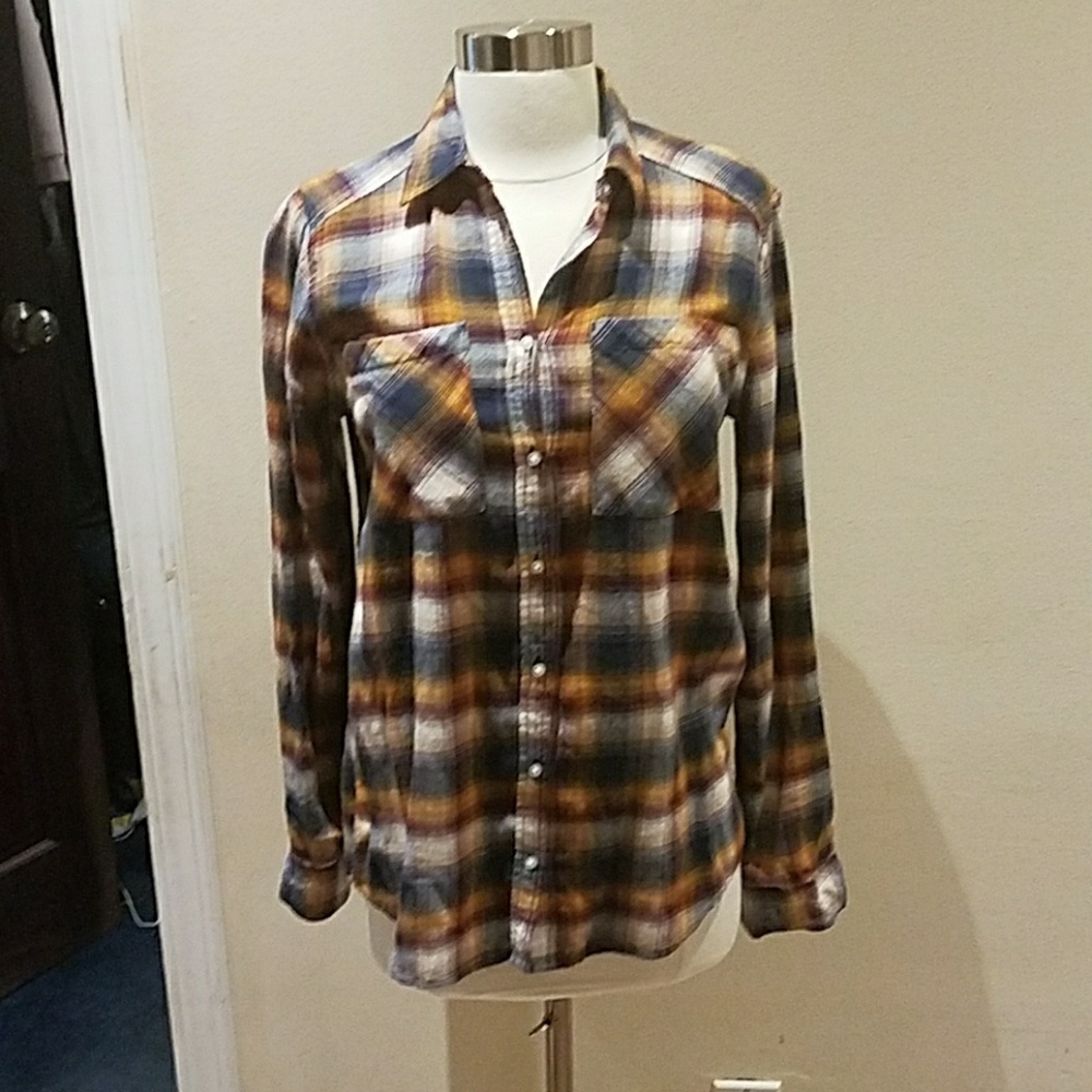 Plaid buttondown